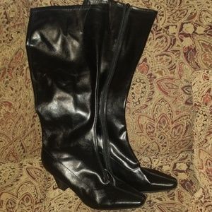 Womens Knee High Black Heeled Boots